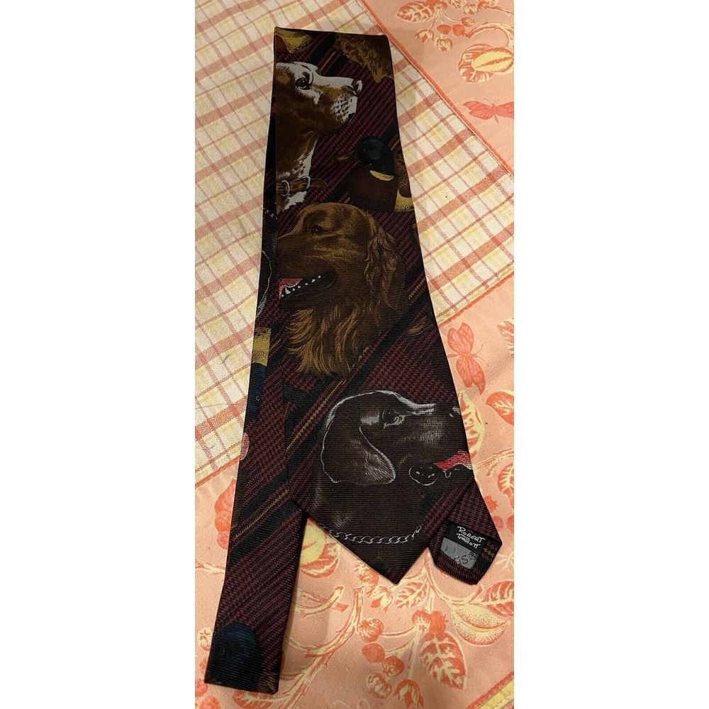Robert Talbott Hunting Dogs Burgundy Italy Madder Silk Best in Class Necktie